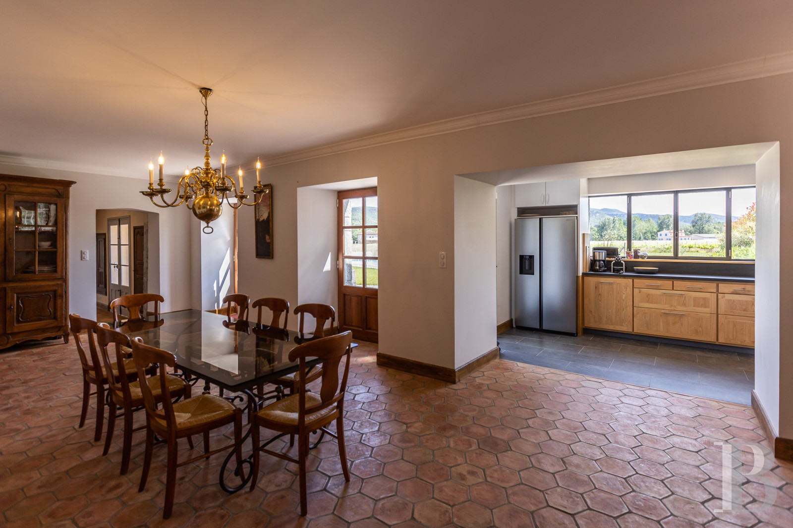 A former 17th-century farmhouse in the shadow of a chateau, in Saint-Alban-Auriolles in the Ardèche - photo  n°5